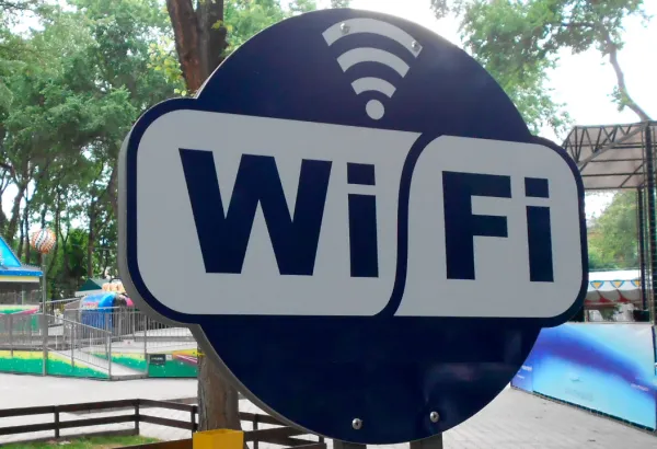 МВД предупредило белорусов о новой схеме мошенников с поддельными Wi-Fi