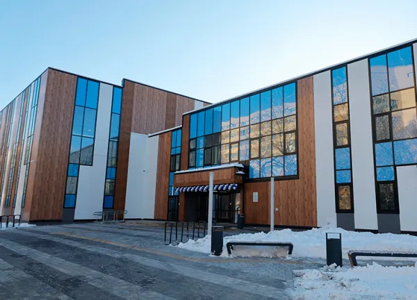 На улице Курчатова начал работу новый ФОК Белорусского государственного университета