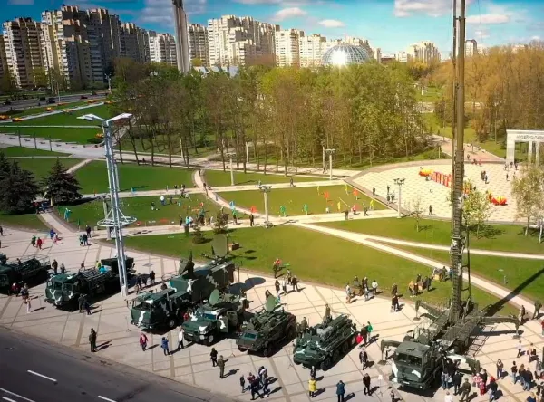 Минск отметит День Победы выставками техники и праздничным парадом