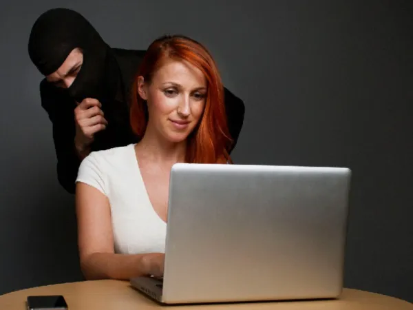 Новая схема кибераферистов – бесплатные фотосессии