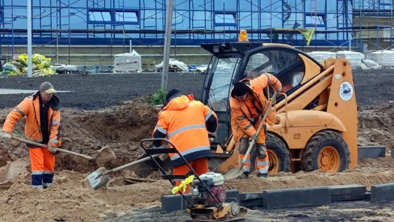 В Каменной Горке кипит работа над спортивным парком имени Уго Чавеса. Фото 1